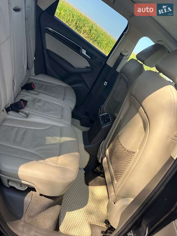 Внедорожник / Кроссовер Audi Q5 2012 в Дубровице