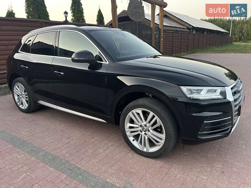Позашляховик / Кросовер Audi Q5 2017 в Києві