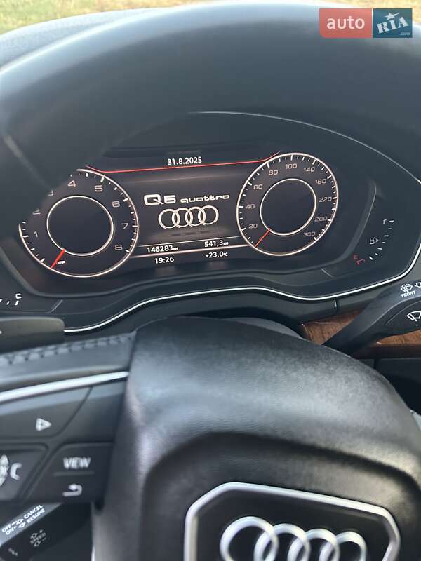 Позашляховик / Кросовер Audi Q5 2017 в Києві