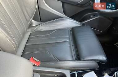 Позашляховик / Кросовер Audi Q5 2021 в 