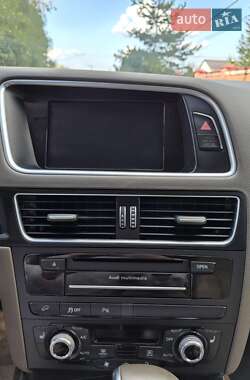 Внедорожник / Кроссовер Audi Q5 2015 в 