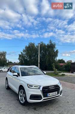 Позашляховик / Кросовер Audi Q5 2018 в Здолбуніві