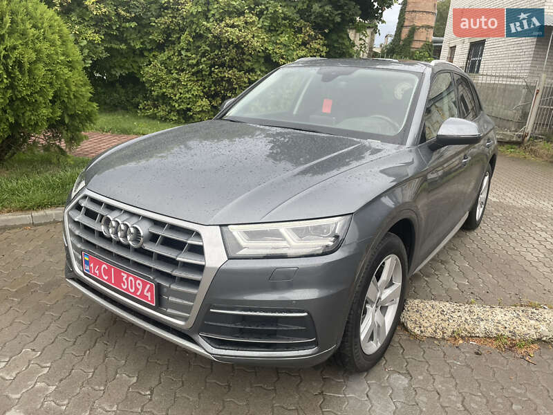 Позашляховик / Кросовер Audi Q5 2018 в 