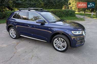 Внедорожник / Кроссовер Audi Q5 2017 в 