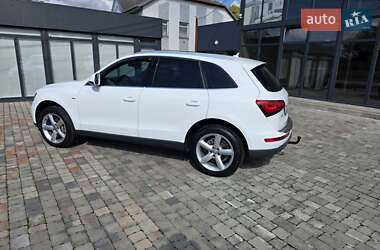 Внедорожник / Кроссовер Audi Q5 2012 в 