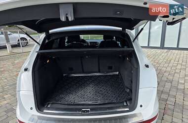 Внедорожник / Кроссовер Audi Q5 2012 в 
