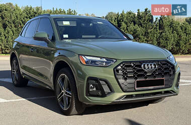 Внедорожник / Кроссовер Audi Q5 2023 в 