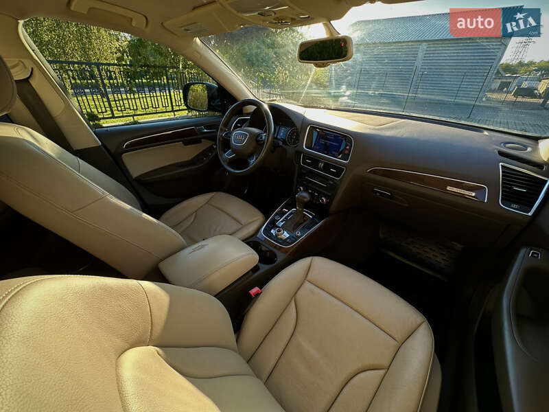Позашляховик / Кросовер Audi Q5 2016 в Львові