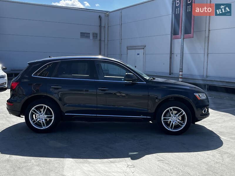 Позашляховик / Кросовер Audi Q5 2015 в Києві