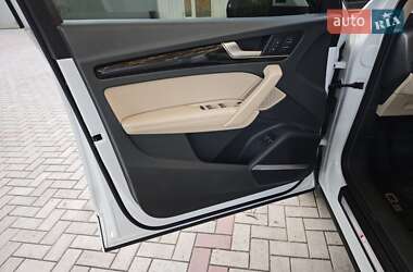 Позашляховик / Кросовер Audi Q5 2020 в Миколаєві