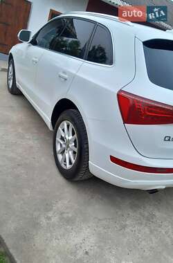 Позашляховик / Кросовер Audi Q5 2012 в 