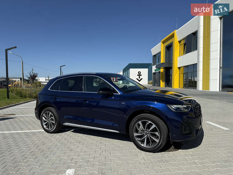 Внедорожник / Кроссовер Audi Q5 2022 в Львове