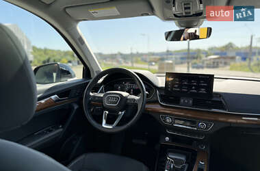 Позашляховик / Кросовер Audi Q5 2022 в 