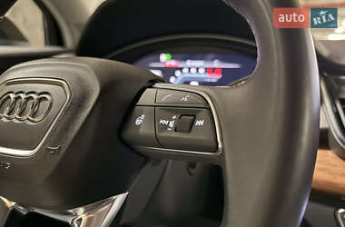 Позашляховик / Кросовер Audi Q5 2022 в 