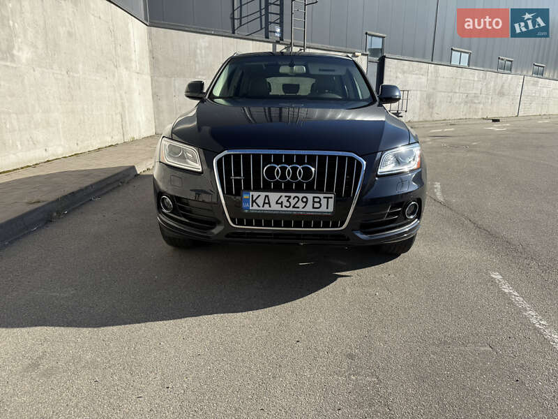Позашляховик / Кросовер Audi Q5 2016 в 