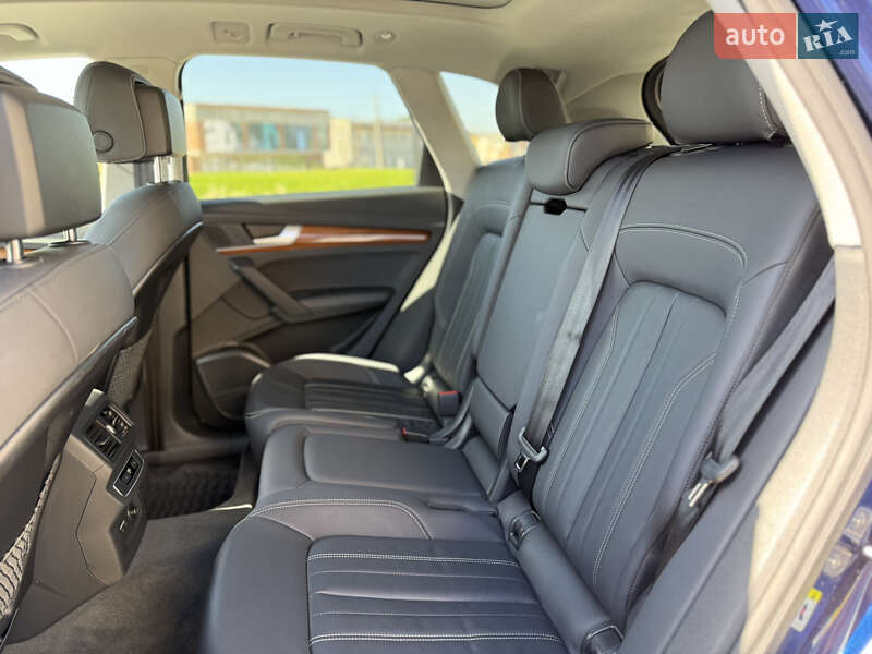 Внедорожник / Кроссовер Audi Q5 2022 в Львове фото 29 Внедорожник / Кроссовер Audi Q5 2022 в Львове