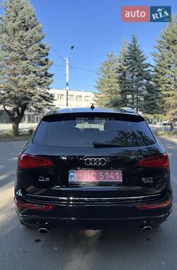 Позашляховик / Кросовер Audi Q5 2015 в 