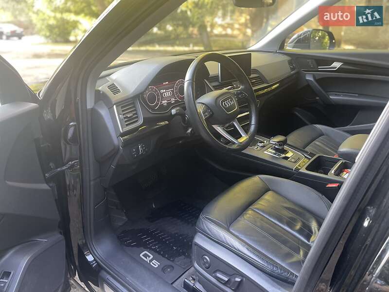 Внедорожник / Кроссовер Audi Q5 2018 в Запорожье