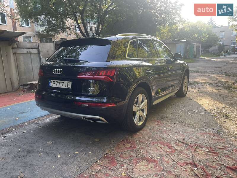 Внедорожник / Кроссовер Audi Q5 2018 в Запорожье