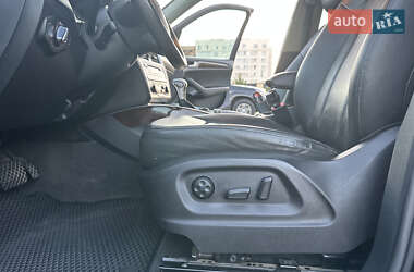 Внедорожник / Кроссовер Audi Q5 2011 в 
