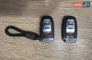 Внедорожник / Кроссовер Audi Q5 2011 в 
