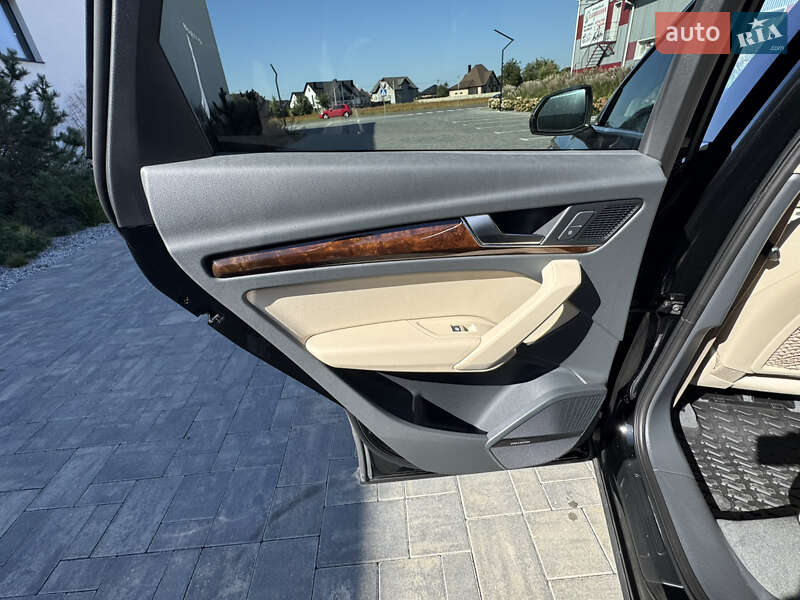 Позашляховик / Кросовер Audi Q5 2017 в Луцьку