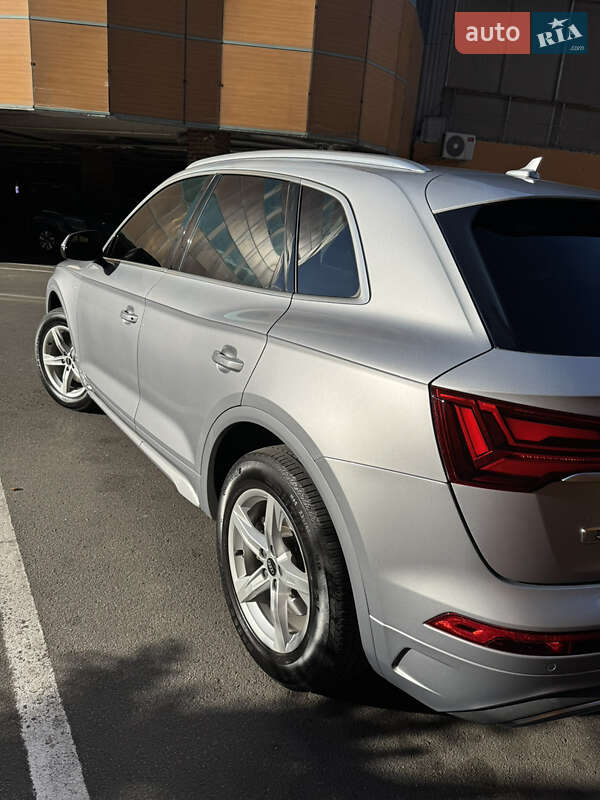 Позашляховик / Кросовер Audi Q5 2022 в Одесі