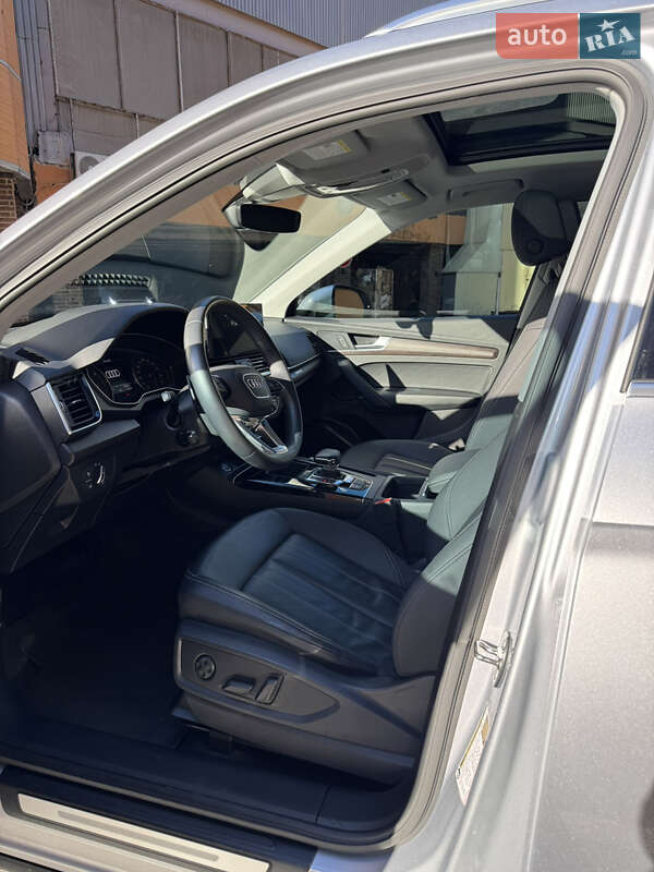 Позашляховик / Кросовер Audi Q5 2022 в Одесі