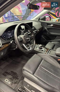 Внедорожник / Кроссовер Audi Q5 2019 в 