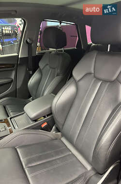 Внедорожник / Кроссовер Audi Q5 2019 в 