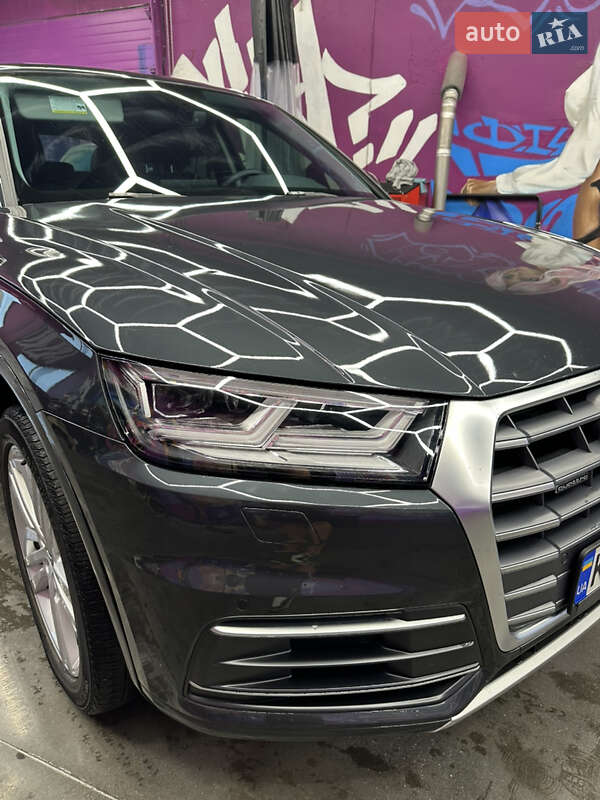 Внедорожник / Кроссовер Audi Q5 2019 в Киеве