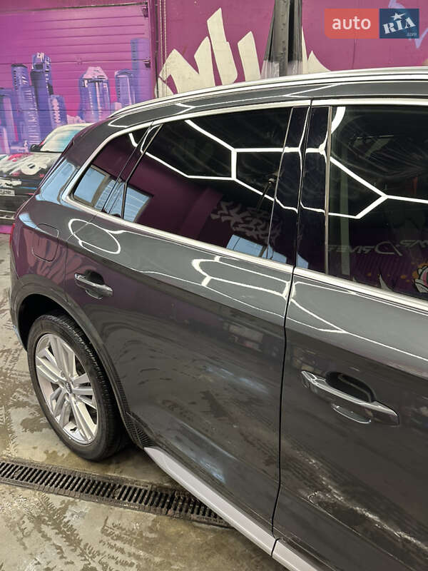 Внедорожник / Кроссовер Audi Q5 2019 в Киеве