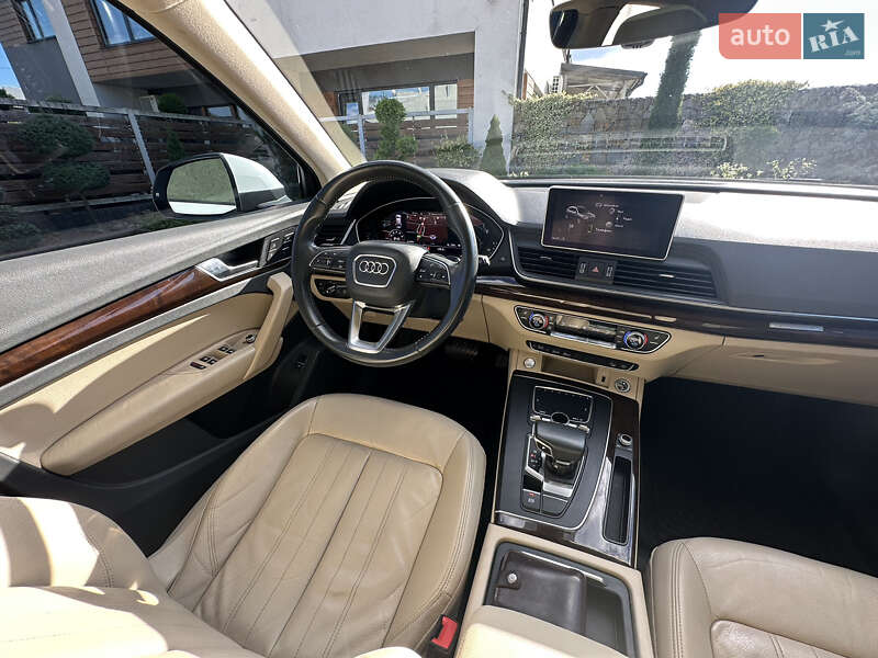 Внедорожник / Кроссовер Audi Q5 2018 в Стрые