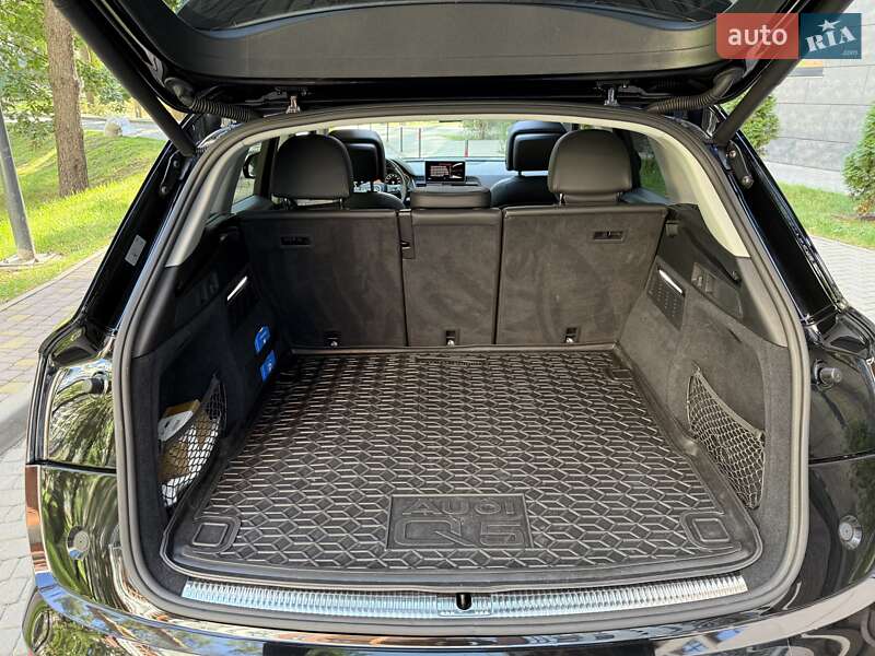 Позашляховик / Кросовер Audi Q5 2020 в Броварах