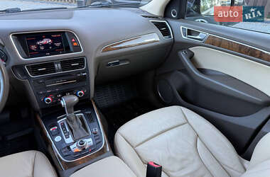 Внедорожник / Кроссовер Audi Q5 2015 в 