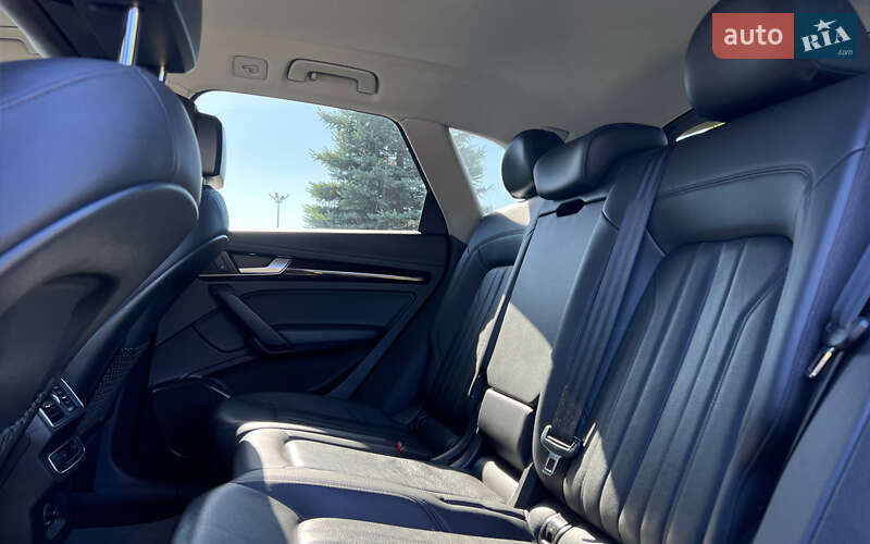 Внедорожник / Кроссовер Audi Q5 2019 в Львове фото 18 Внедорожник / Кроссовер Audi Q5 2019 в Львове