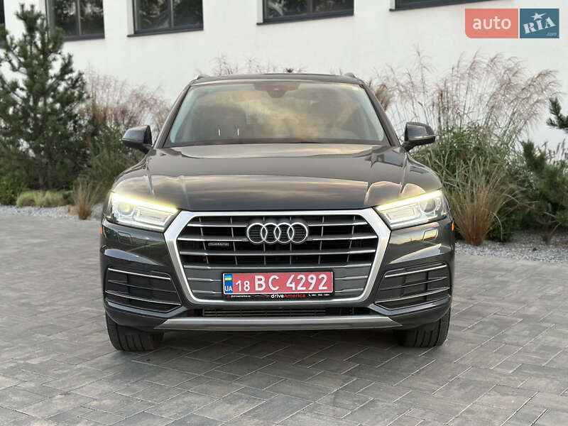 Внедорожник / Кроссовер Audi Q5 2016 в Луцке