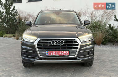 Внедорожник / Кроссовер Audi Q5 2016 в 