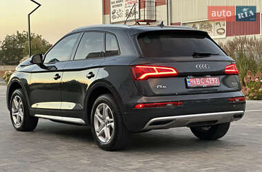 Внедорожник / Кроссовер Audi Q5 2016 в 