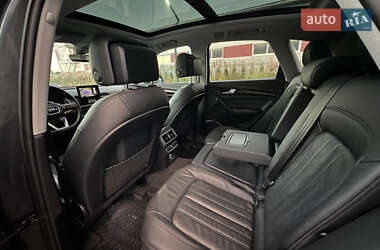 Внедорожник / Кроссовер Audi Q5 2016 в 