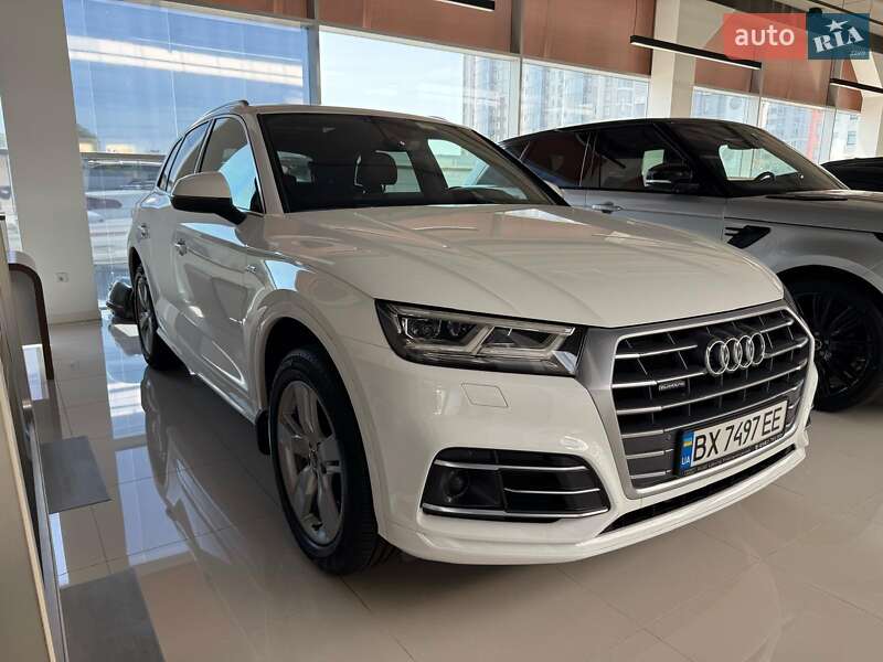 Внедорожник / Кроссовер Audi Q5 2017 в Хмельницком
