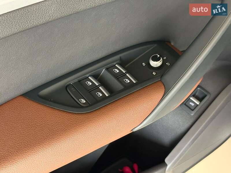 Внедорожник / Кроссовер Audi Q5 2017 в Хмельницком