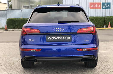 Внедорожник / Кроссовер Audi Q5 2021 в 