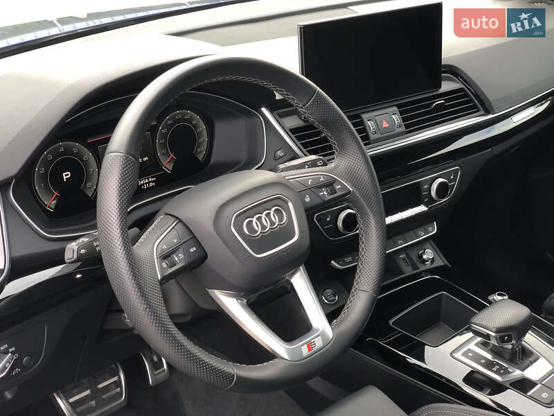 Внедорожник / Кроссовер Audi Q5 2021 в Черновцах