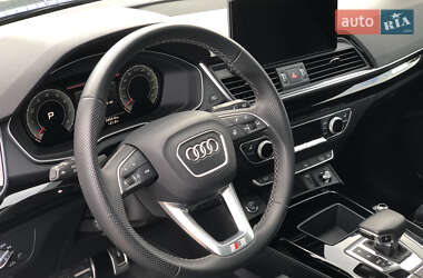 Внедорожник / Кроссовер Audi Q5 2021 в 