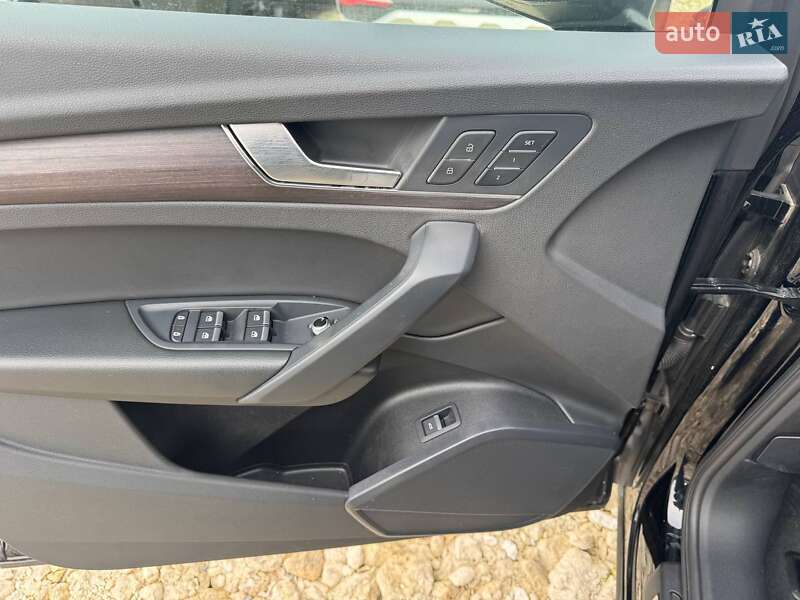 Внедорожник / Кроссовер Audi Q5 2021 в Львове фото 10 Внедорожник / Кроссовер Audi Q5 2021 в Львове