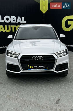 Позашляховик / Кросовер Audi Q5 2017 в Львові