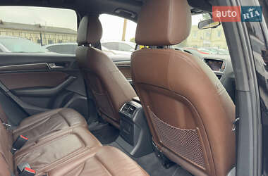 Позашляховик / Кросовер Audi Q5 2015 в 
