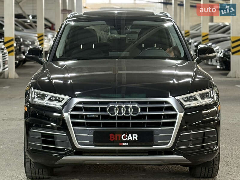 Внедорожник / Кроссовер Audi Q5 2018 в Одессе