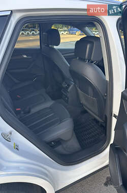 Внедорожник / Кроссовер Audi Q5 2021 в 